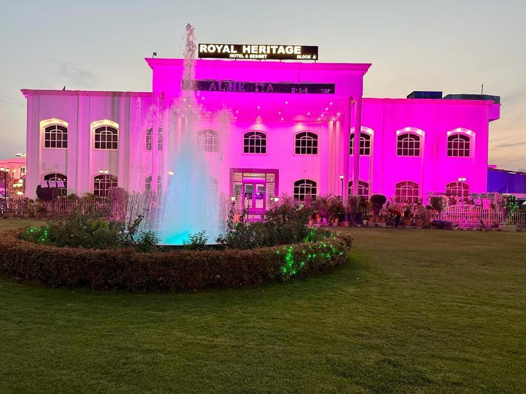 Royal Heritage Hotel & Resort Ayodhya Екстер'єр фото